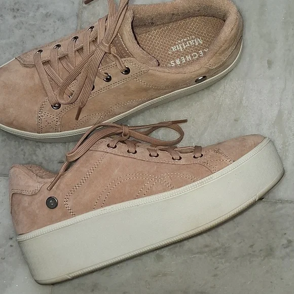 Martha STEWART SKECHERS PLATForm Suede Sneakers in ROSE PINK SIZE 9 - Picture 1 of 6